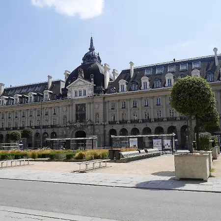 L'horloge Au Coeur De ! Apartment Rennes